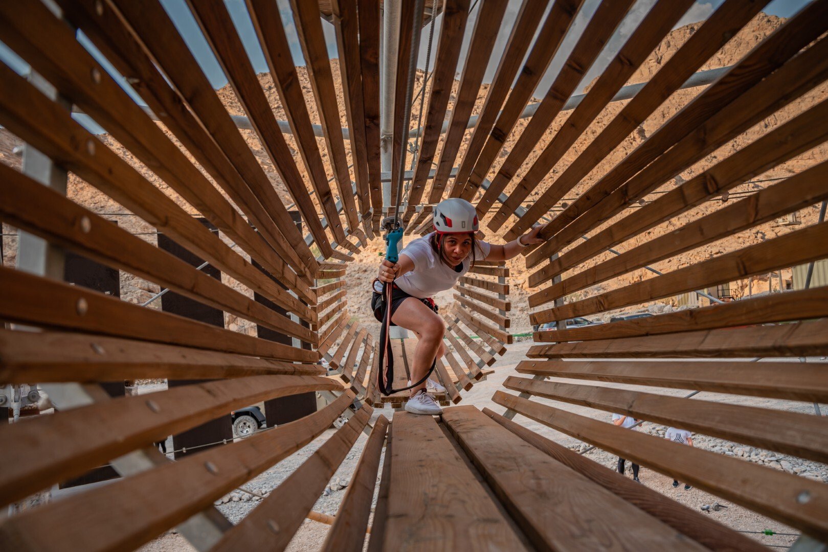 Bear Gryll-09904 (Large)